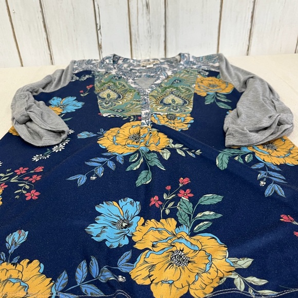 One World Blue Vibrant Floral Quarter-length Sleeve, Sz. S - Picture 7 of 16